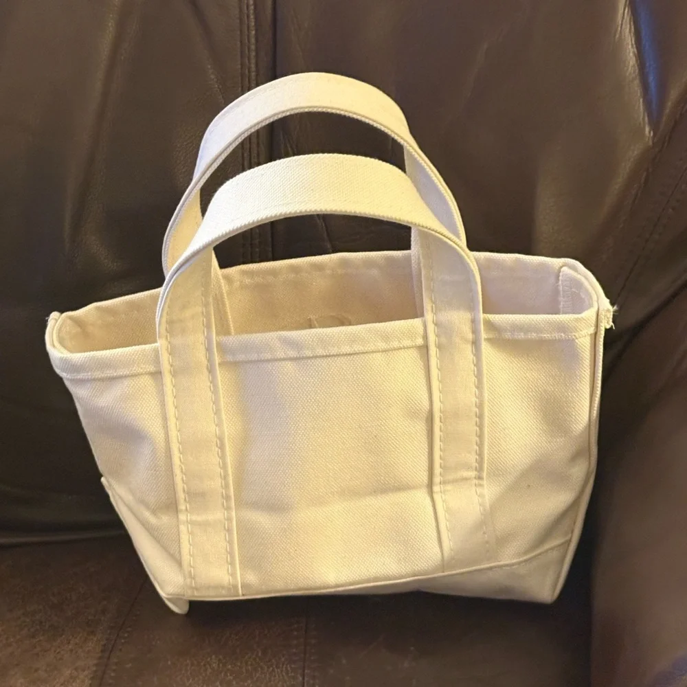 LL Bean - Picture 2 of 7